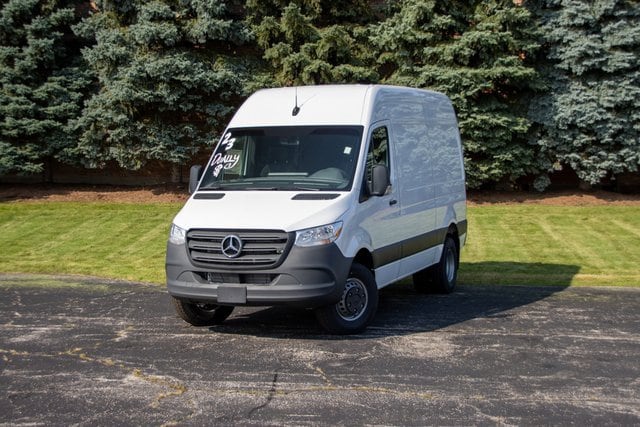 Used 2023 Mercedes-Benz Sprinter Cargo Van Base with VIN W1Y9NB3Y3PT148606 for sale in Lake Bluff, IL