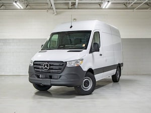 2025 Mercedes-Benz Sprinter 2500 Standard Roof 4-Cyl Diesel Cargo Van