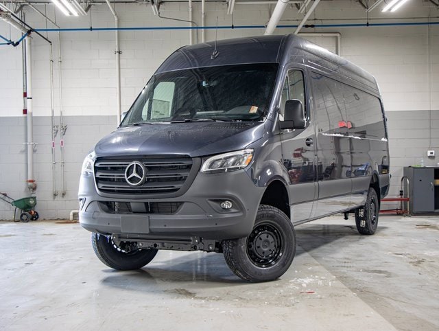 2025 Mercedes-Benz Sprinter Cargo Van Base's photo