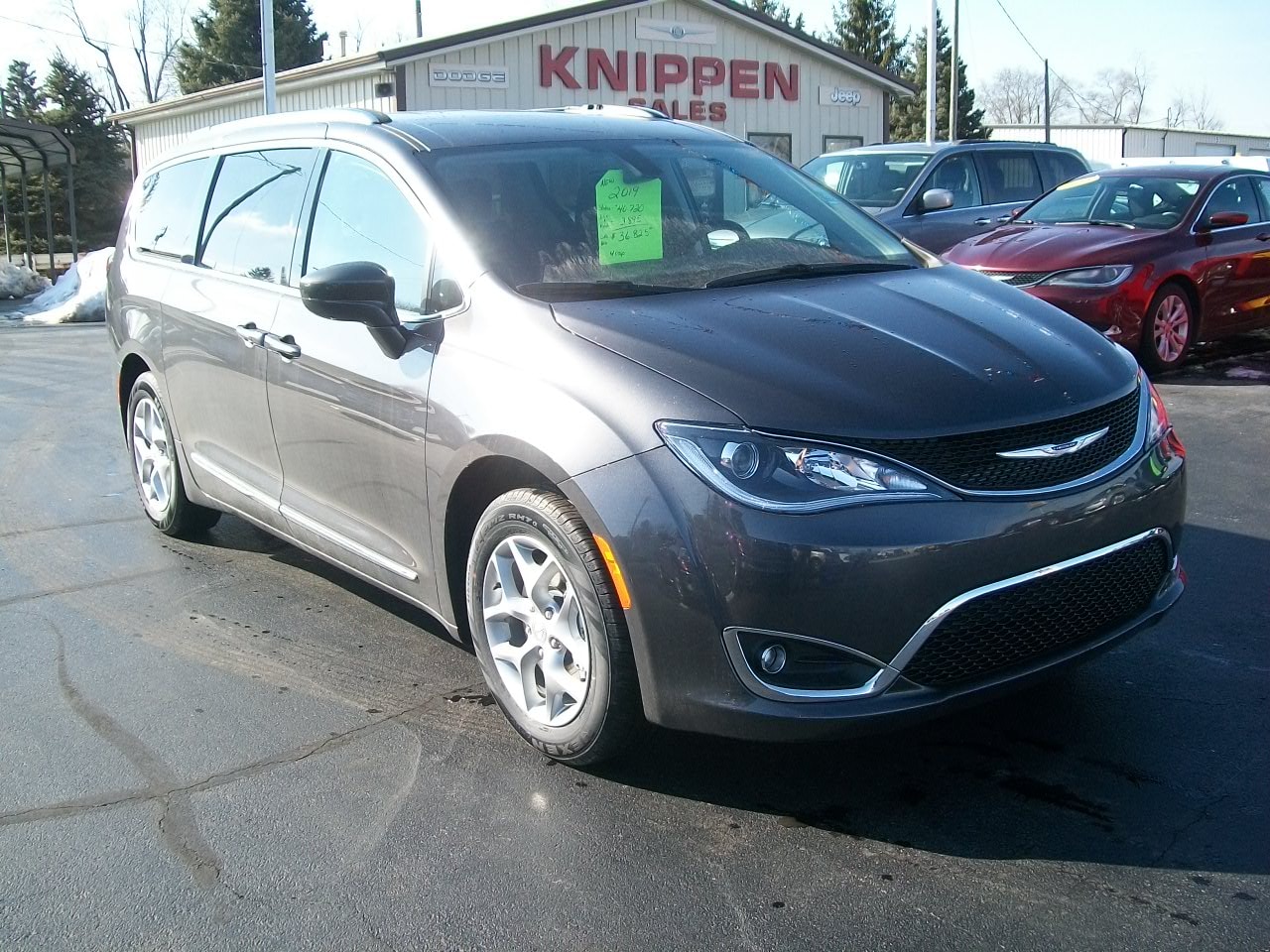 New & Used Chrysler Dodge Jeep Ram Dealer in Delphos, OH