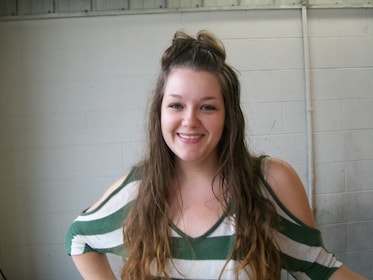 Staff member Elaine Lock from ID_89aed7d09069