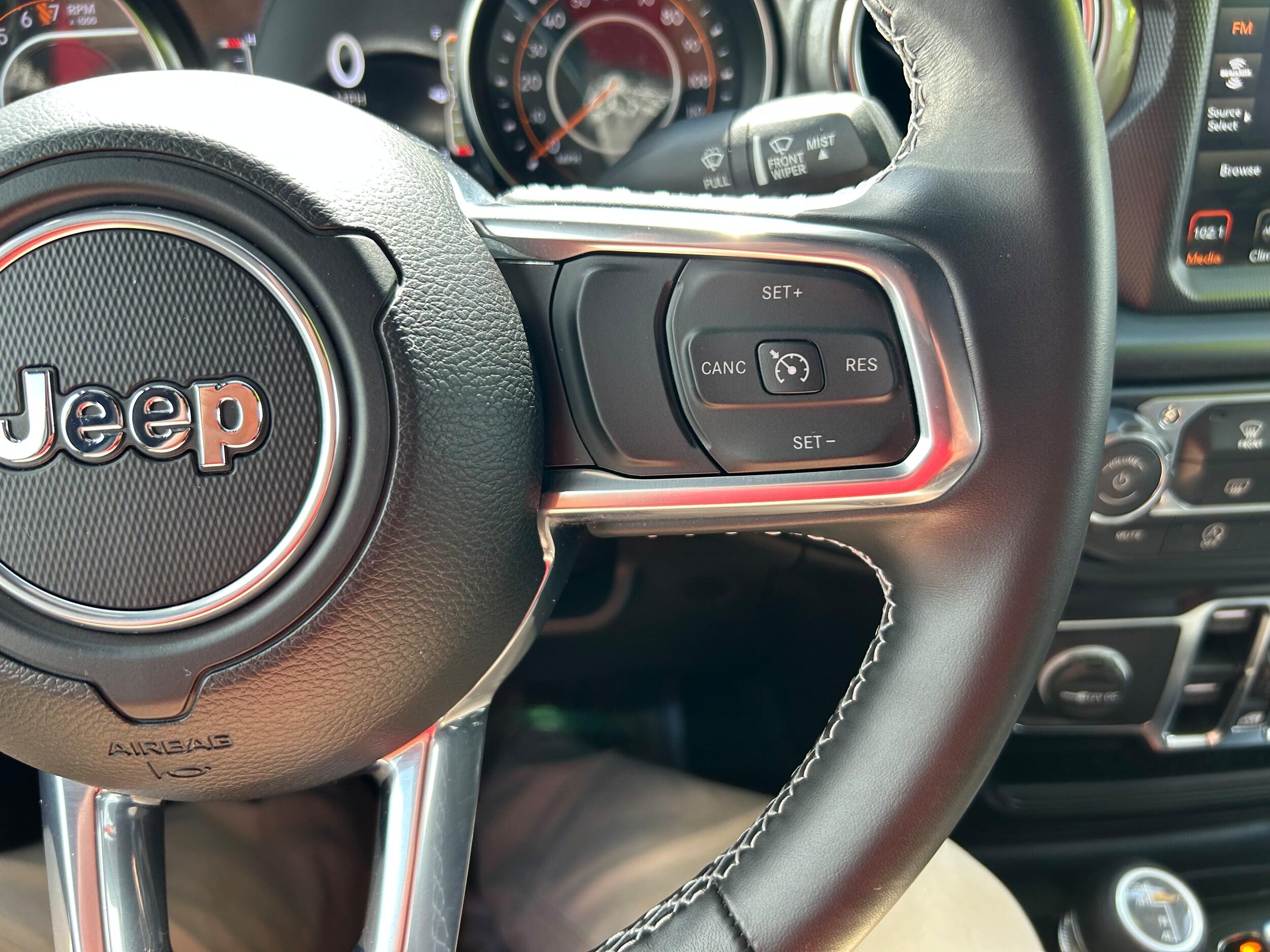 2022 Jeep Wrangler Unlimited Sahara - Photo 19