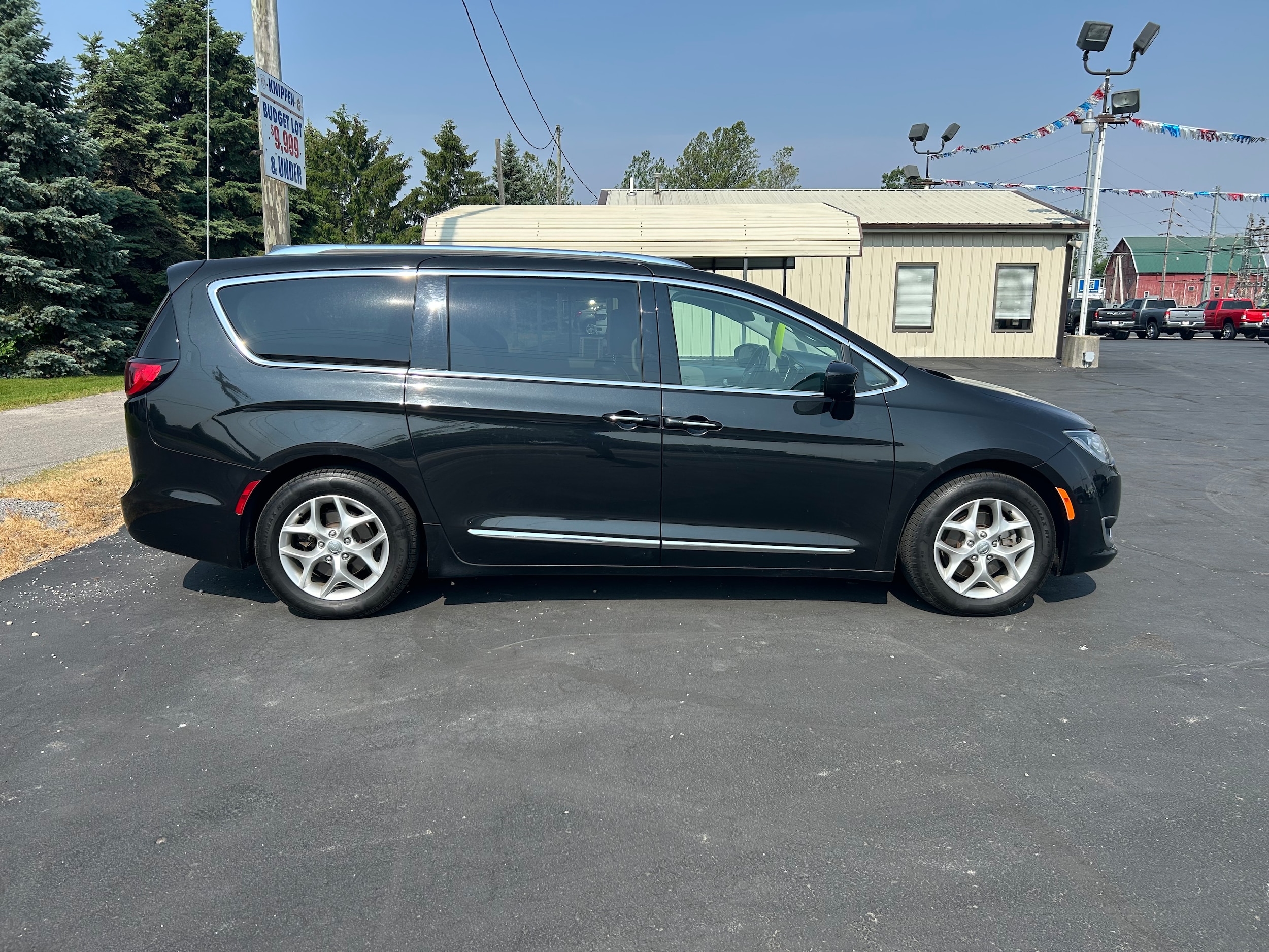 Used 2018 Chrysler Pacifica Touring-L Plus with VIN 2C4RC1EG2JR286791 for sale in Delphos, OH