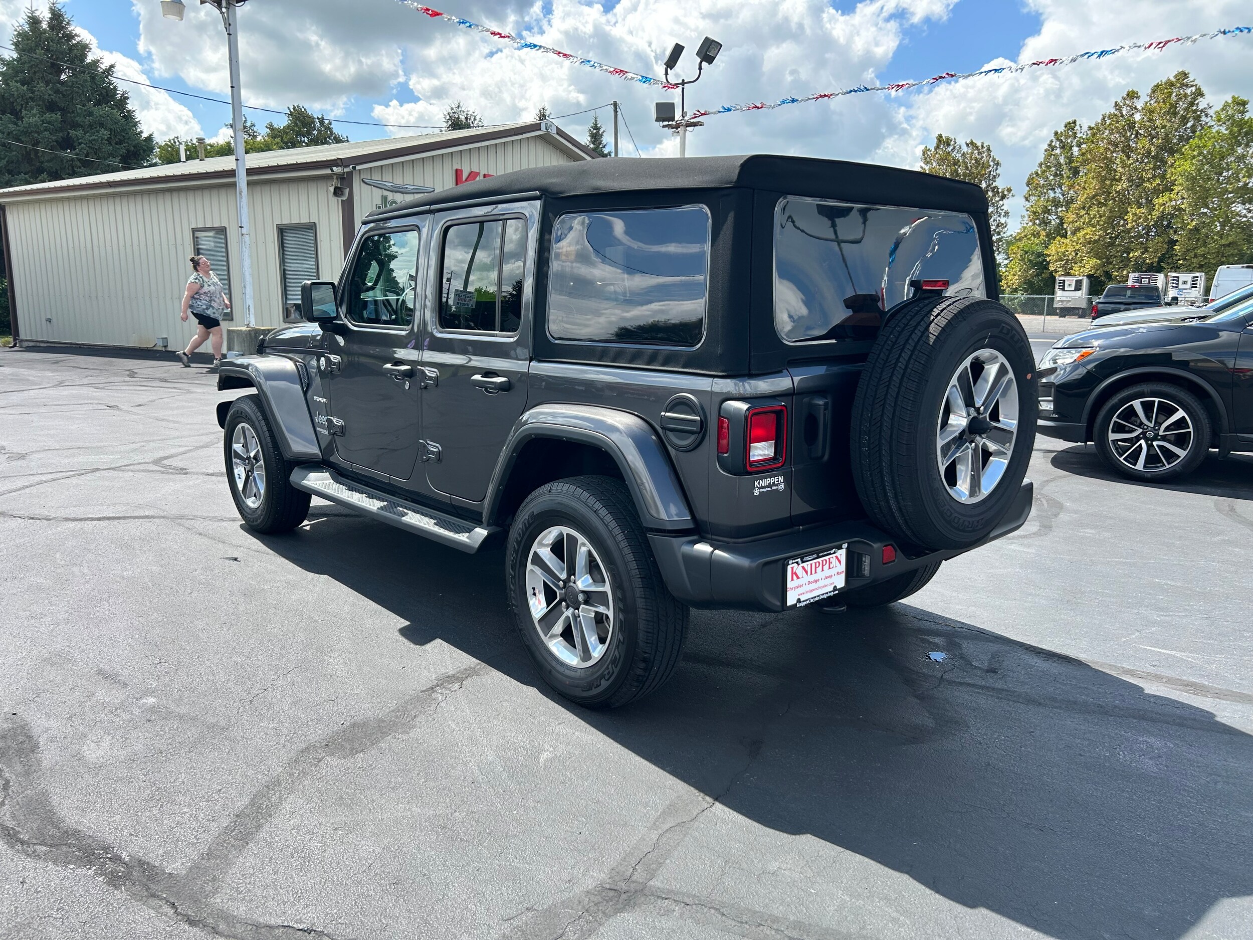 2022 Jeep Wrangler Unlimited Sahara - Photo 7