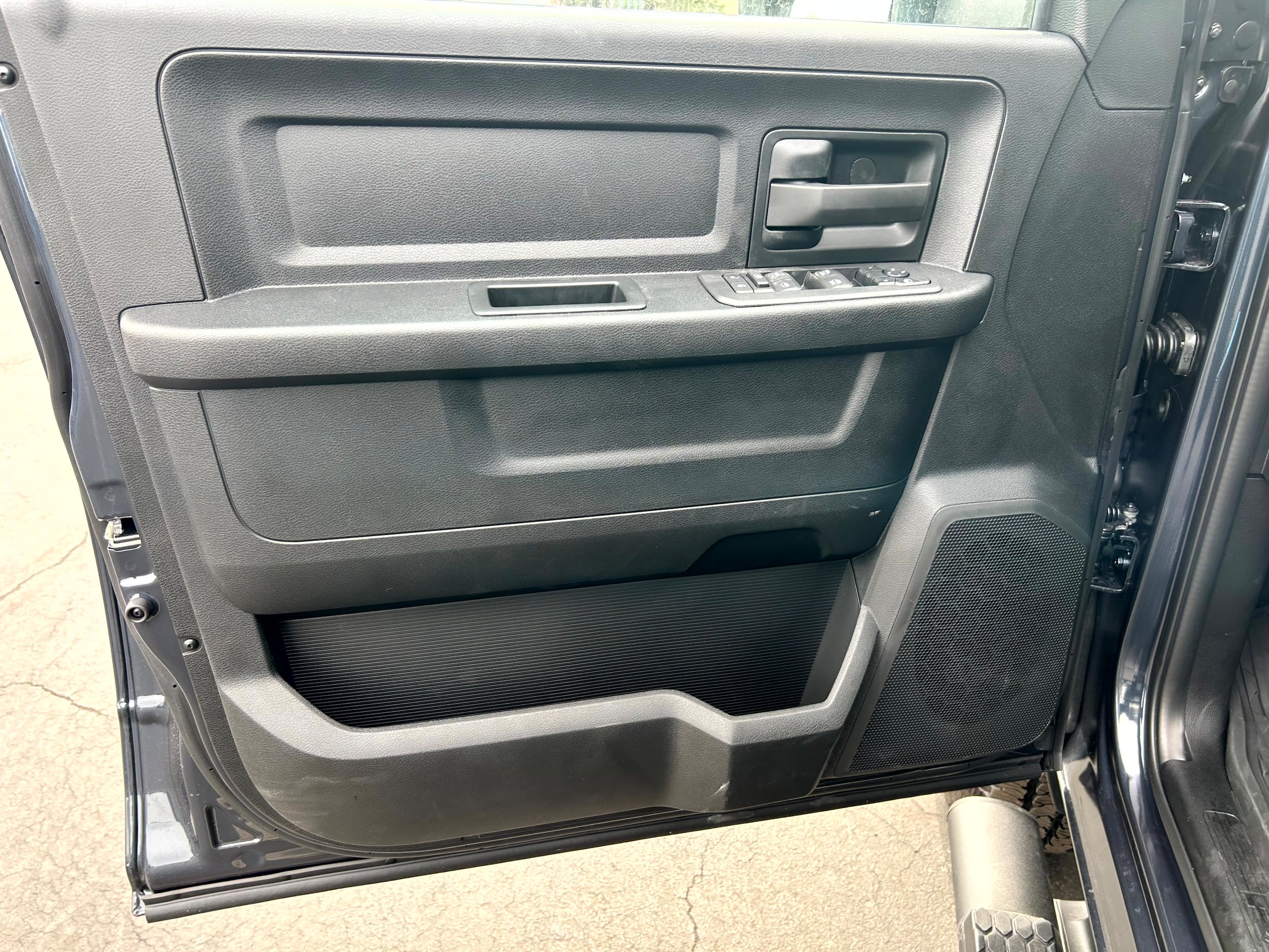 2026 RAM 2500 Tradesman - Photo 14