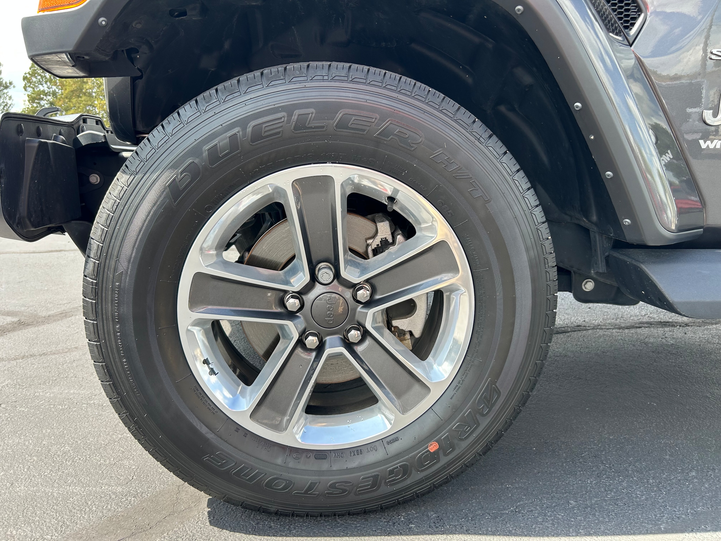 2022 Jeep Wrangler Unlimited Sahara - Photo 11