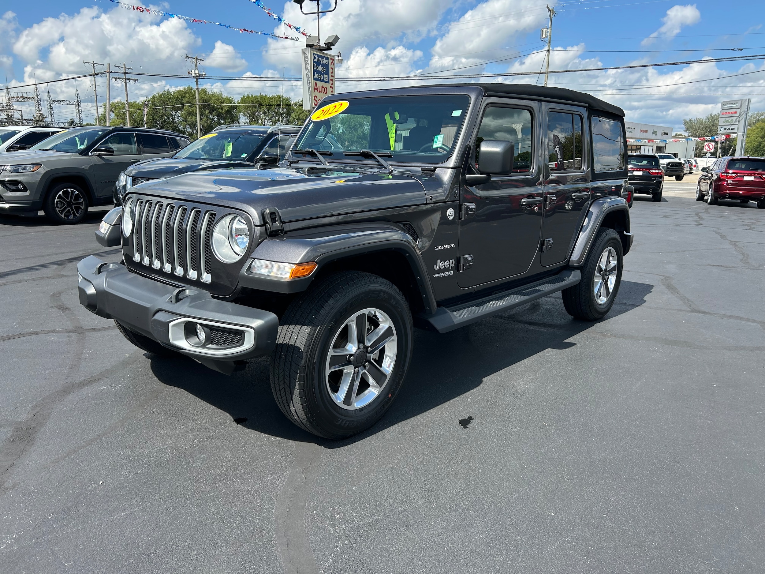 2022 Jeep Wrangler Unlimited Sahara - Photo 9