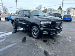 2026 Ram 1500 LARAMIE CREW CAB 4X4 5'7 BOX Pickup