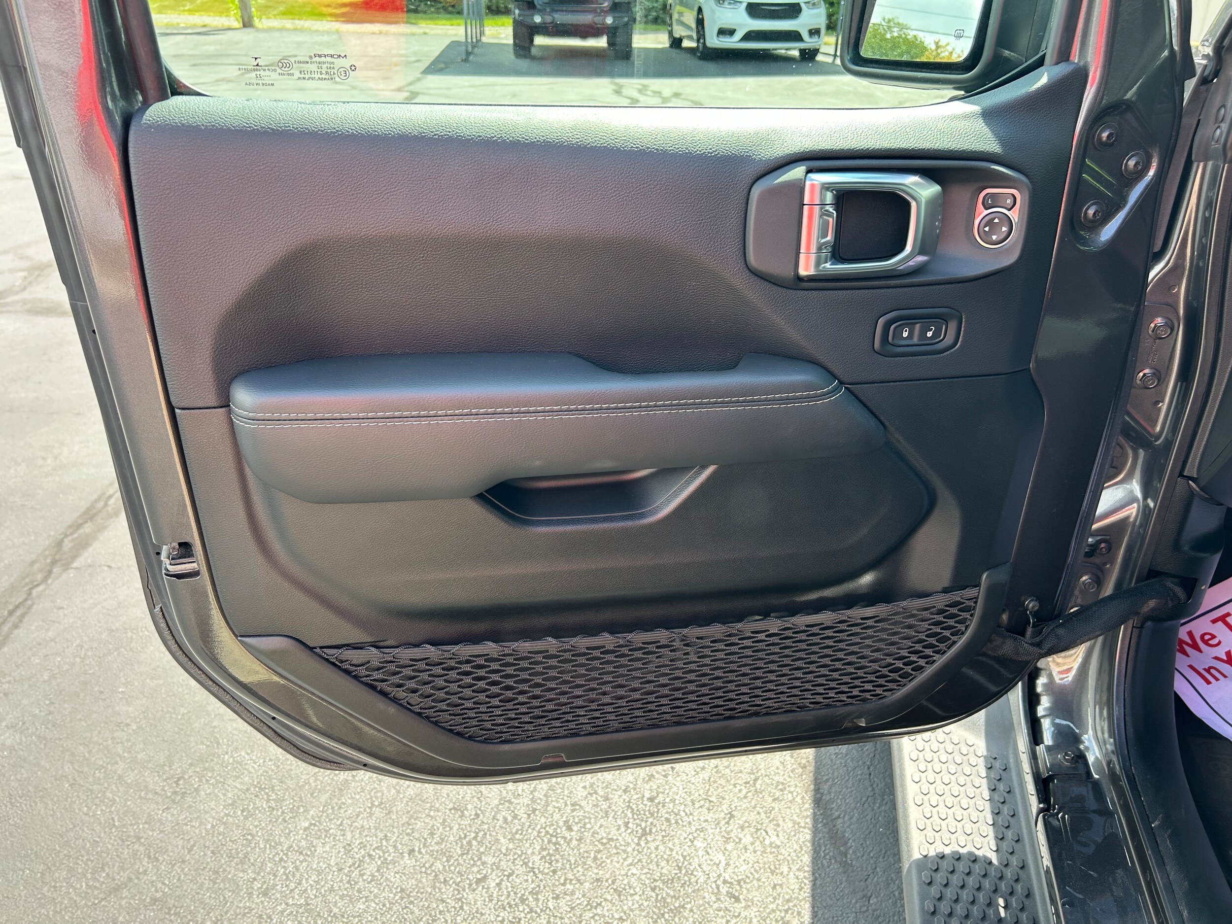 2022 Jeep Wrangler Unlimited Sahara - Photo 12
