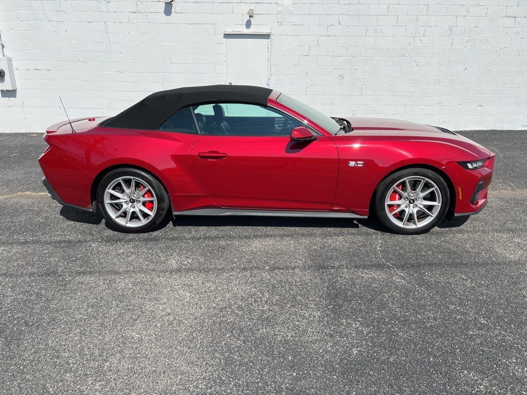 Used 2024 Ford Mustang GT Premium with VIN 1FAGP8FFXR5102125 for sale in Radcliff, KY