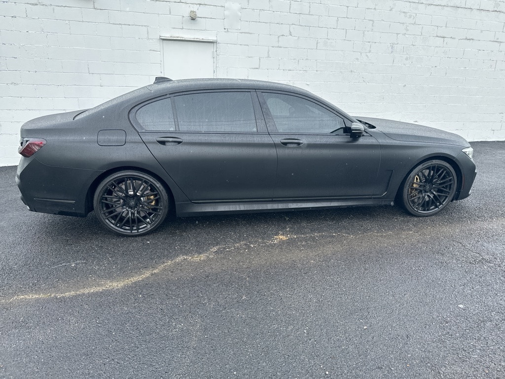 Used 2021 BMW 7 Series 750i with VIN WBA7U2C0XMCE67473 for sale in Radcliff, KY