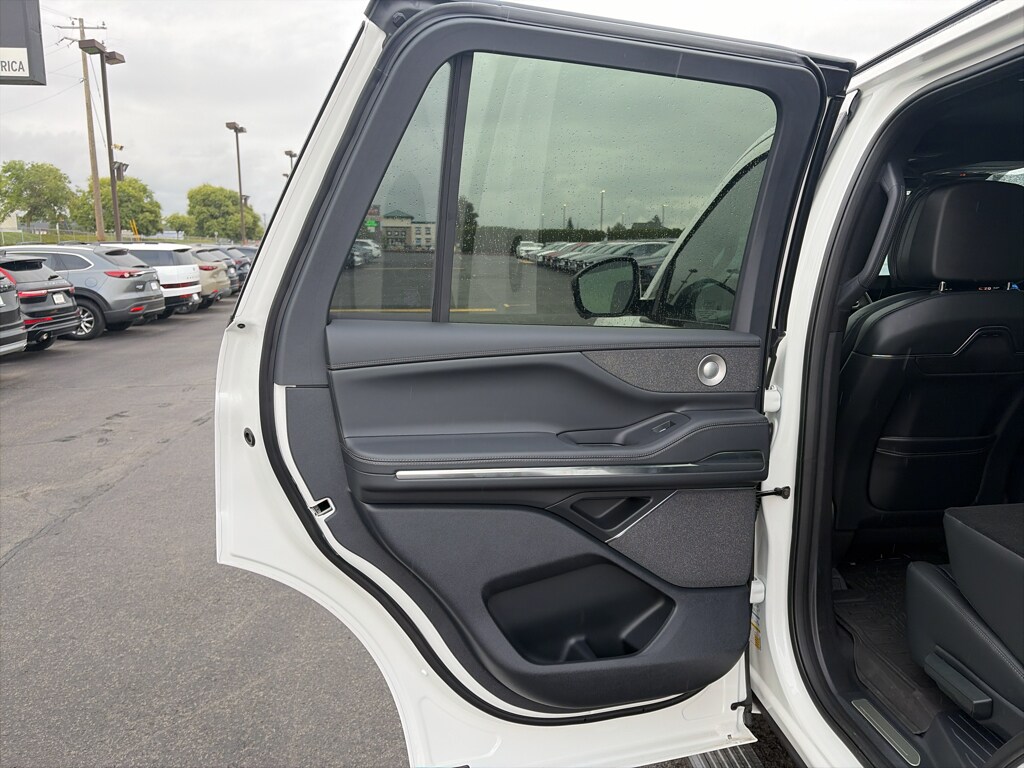 2026 Lincoln Navigator Reserve - Photo 11