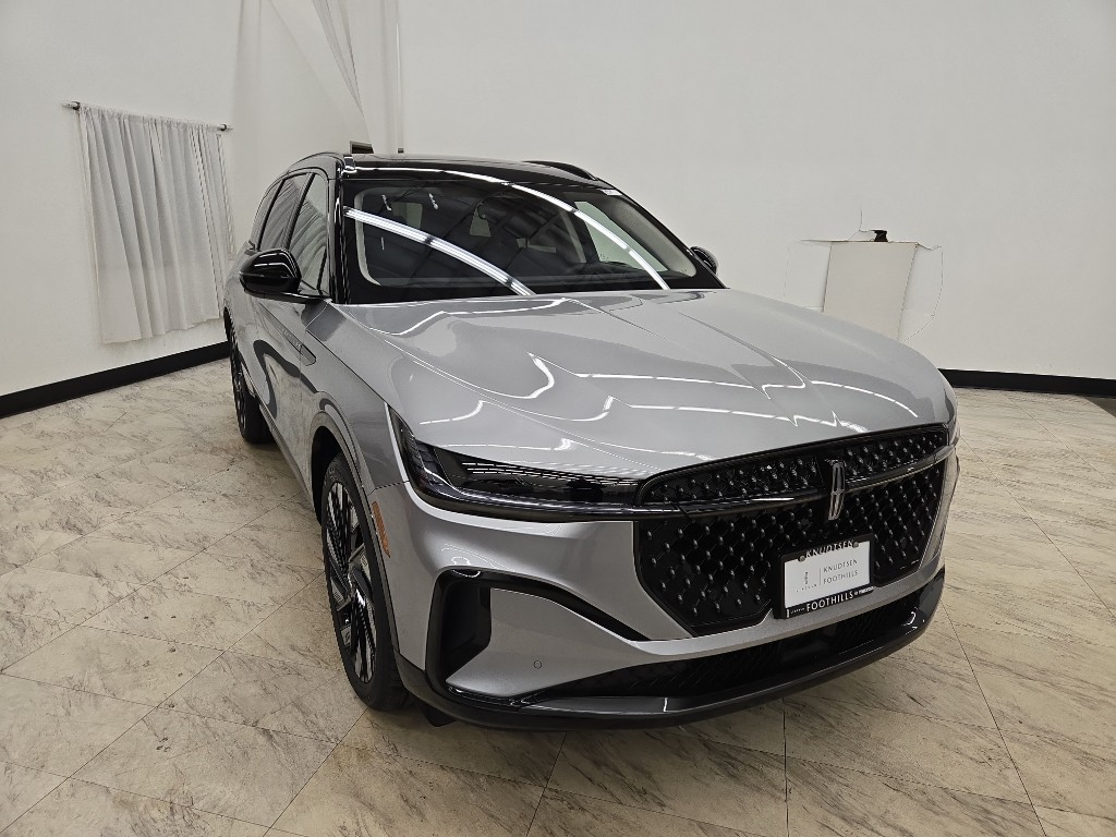 2026 Lincoln Nautilus Reserve's photo