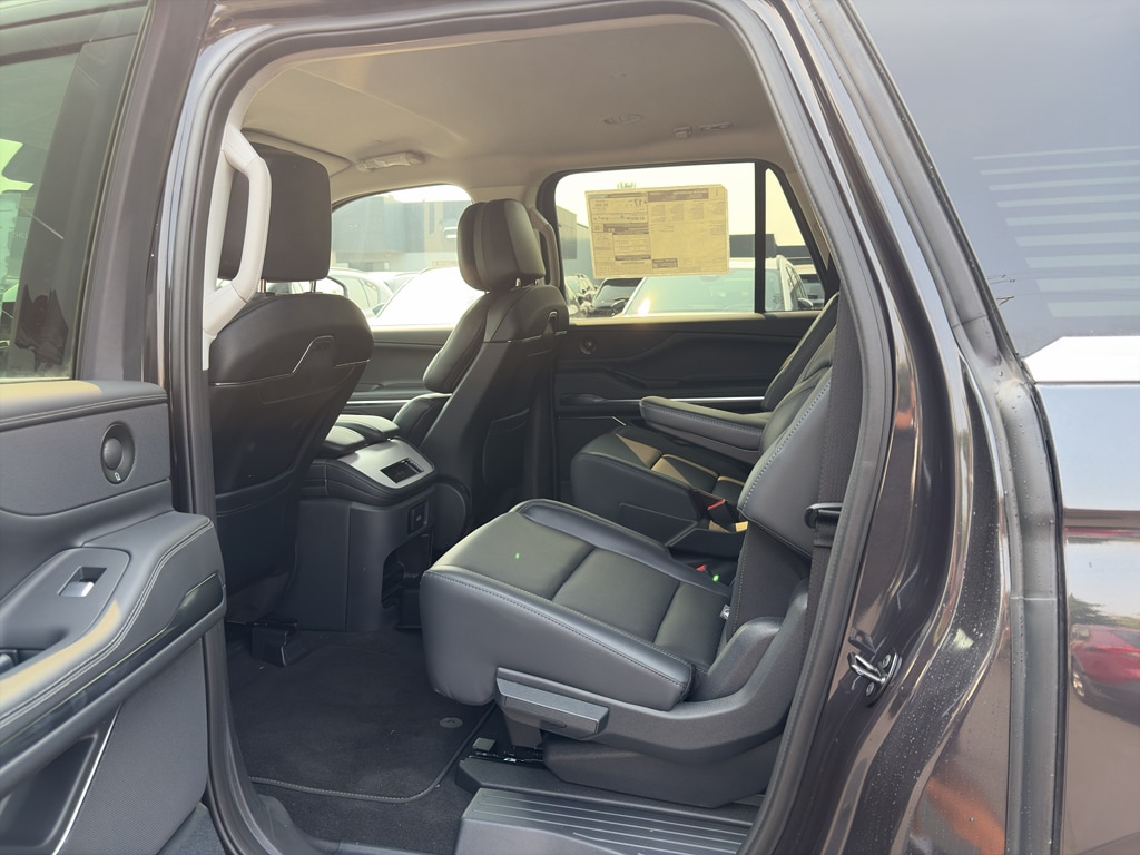2026 Lincoln Navigator Premiere L - Photo 13