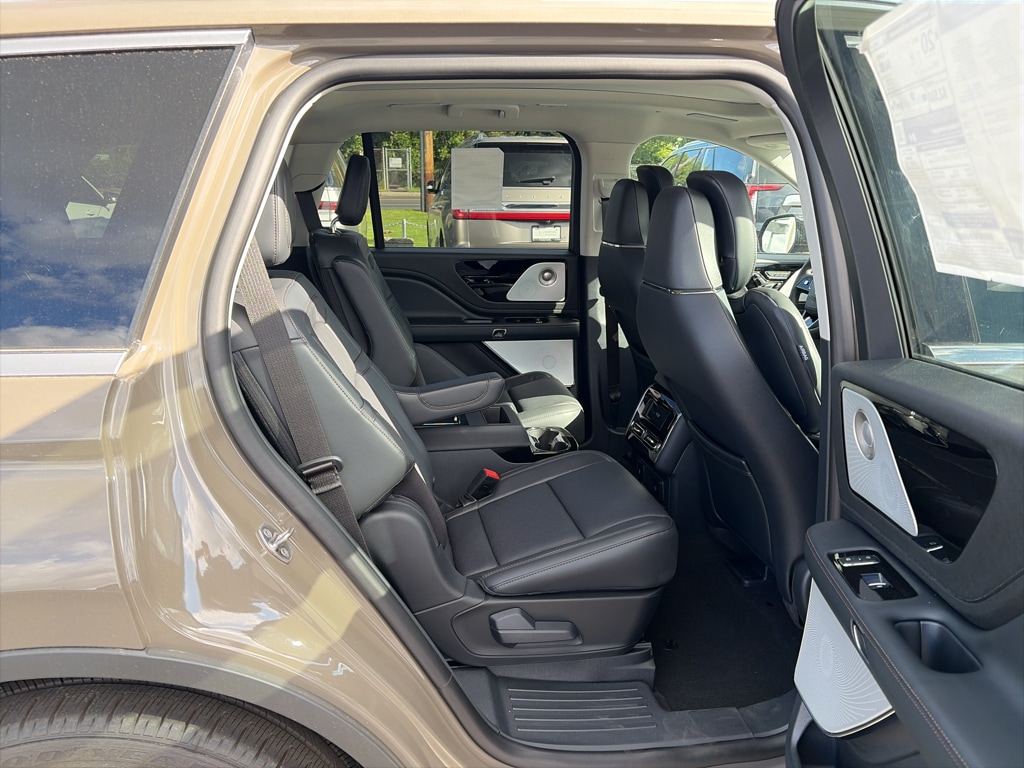 2026 Lincoln Aviator Reserve - Photo 18