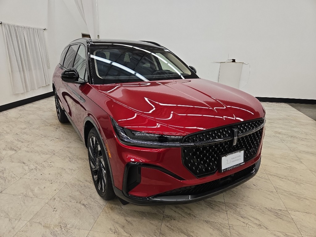 2026 Lincoln Nautilus Reserve's photo