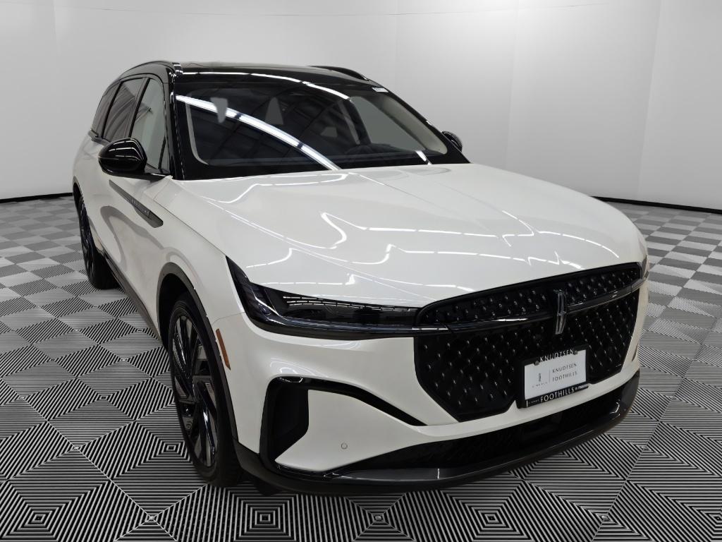 2026 Lincoln Nautilus Reserve's photo