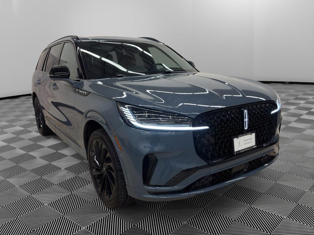 2025 Lincoln Aviator Reserve's photo