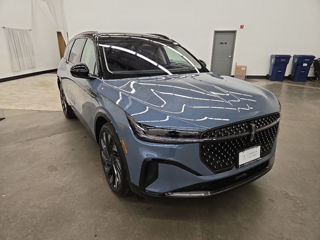 2026 Lincoln Nautilus Reserve's photo