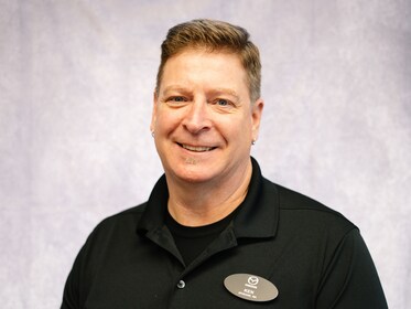 Staff member Ken Brown from ID_789751b65dc2