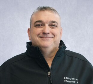 Staff member Brian Leighton from ID_6e2f785622d5