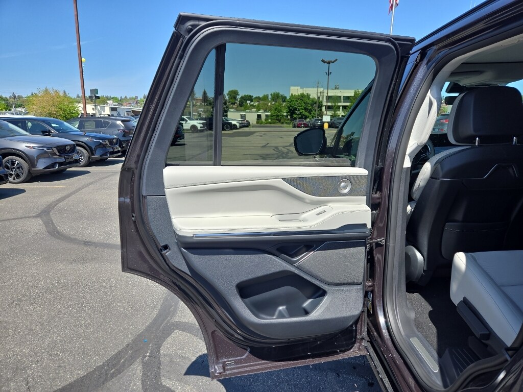2026 Lincoln Navigator Reserve - Photo 13