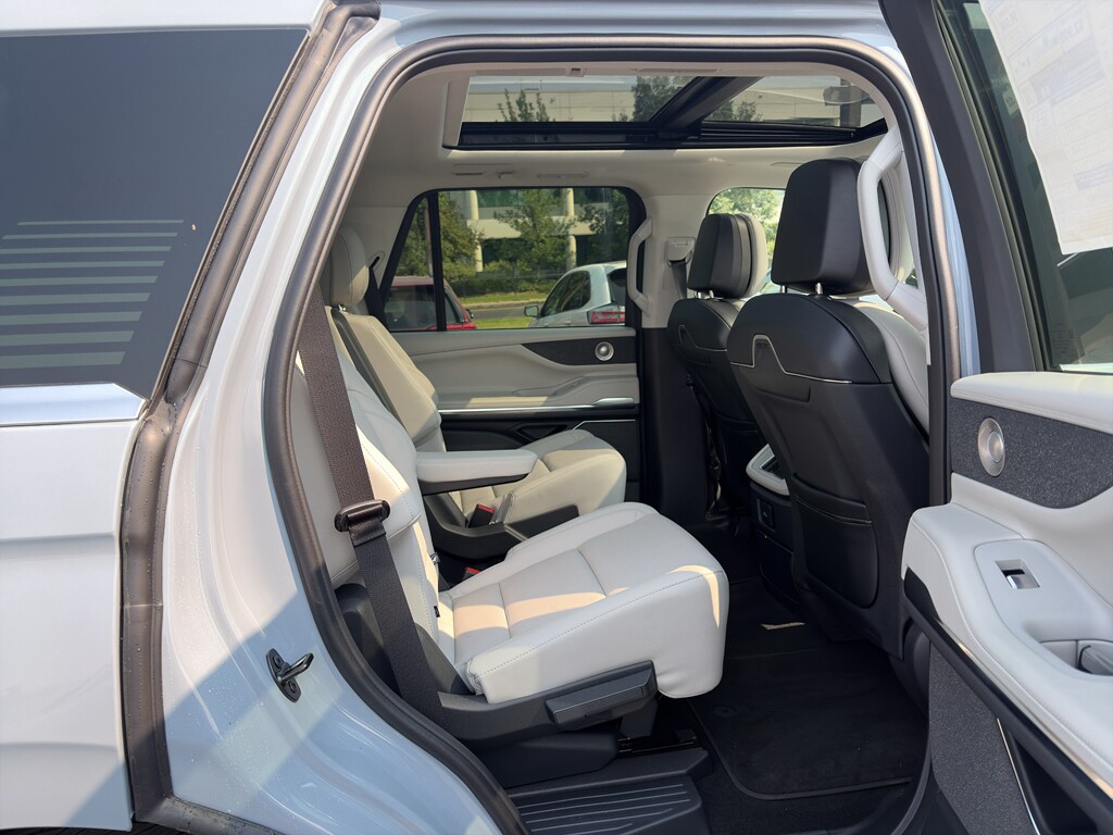 2026 Lincoln Navigator Reserve - Photo 18