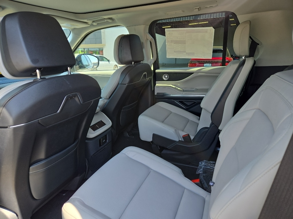 2026 Lincoln Navigator Reserve - Photo 14