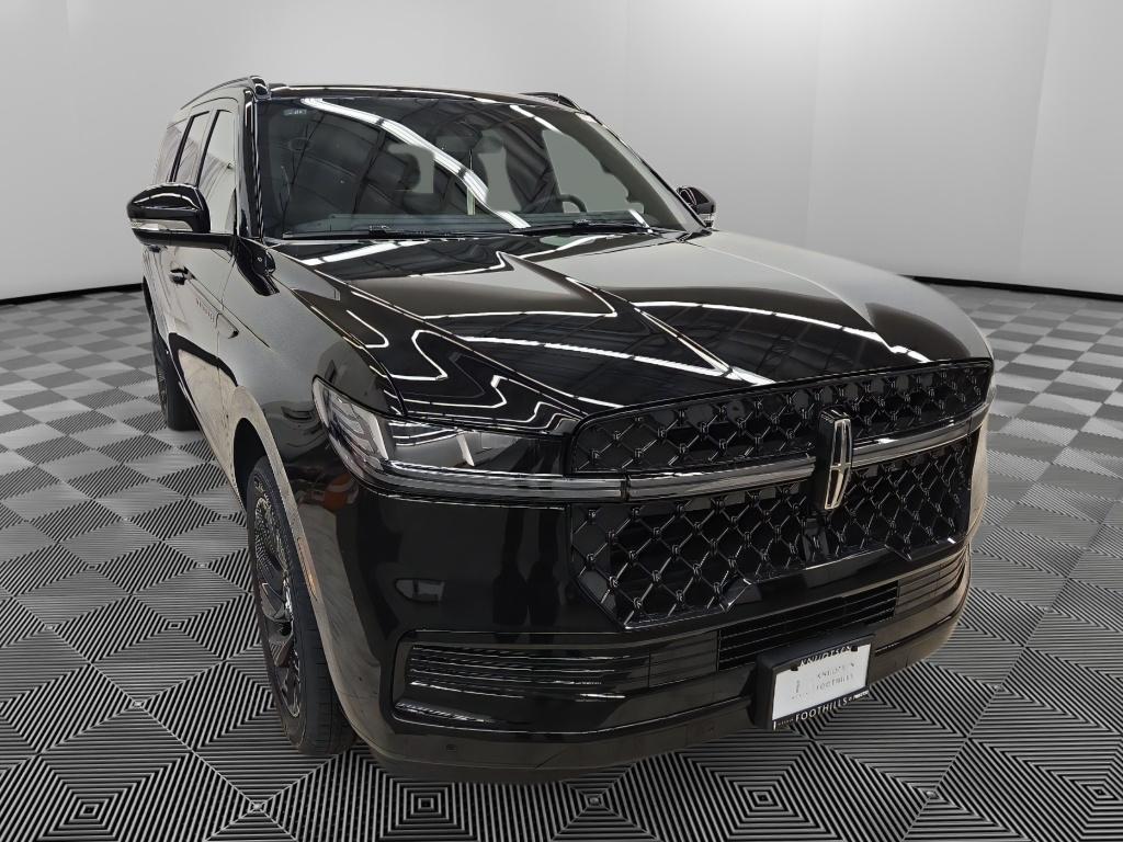 2025 Lincoln Navigator Reserve L's photo