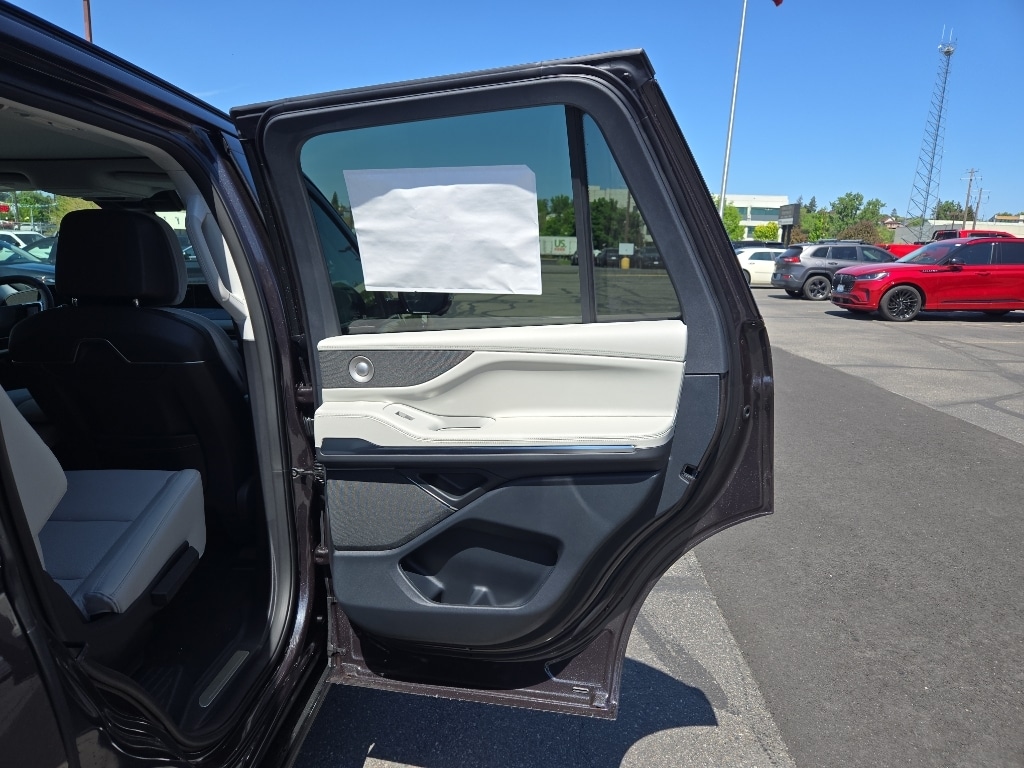 2026 Lincoln Navigator Reserve - Photo 16