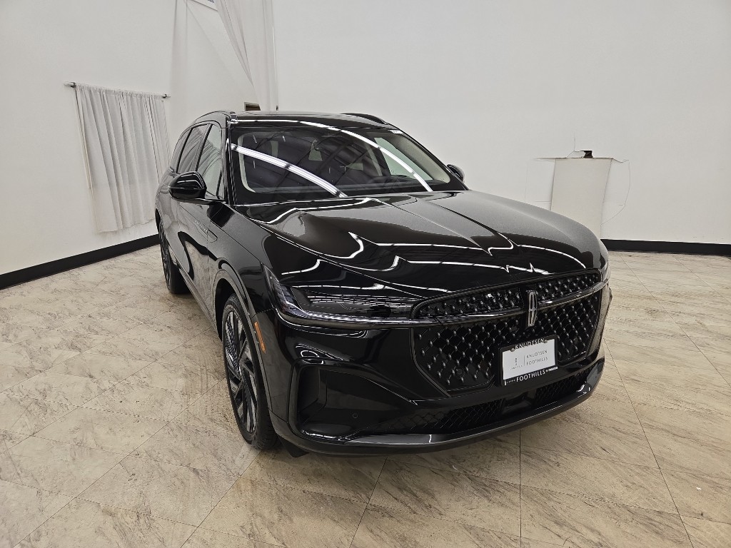 2026 Lincoln Nautilus Reserve's photo