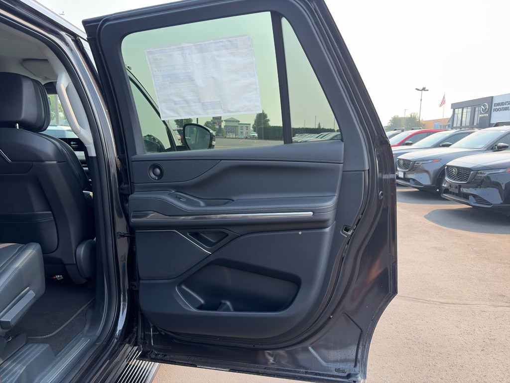 2026 Lincoln Navigator Premiere L - Photo 16
