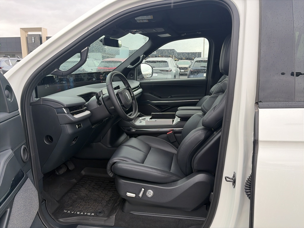2026 Lincoln Navigator Reserve - Photo 10