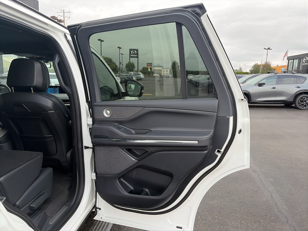 2026 Lincoln Navigator Reserve - Photo 14