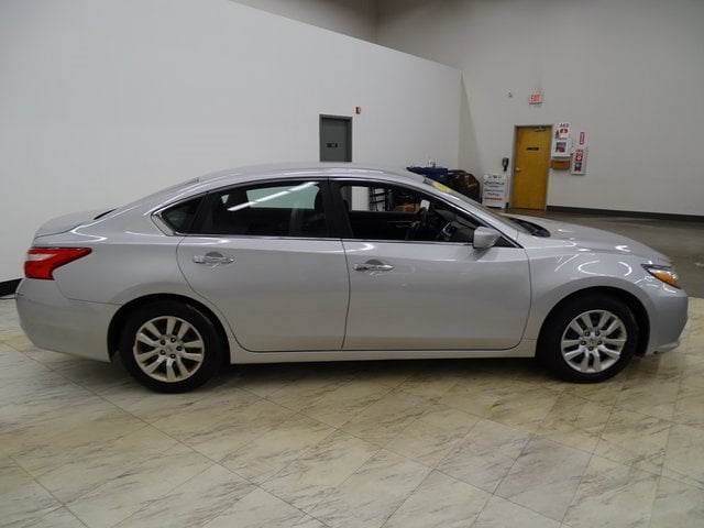 Used 2016 Nissan Altima S with VIN 1N4AL3AP4GC221334 for sale in Spokane, WA