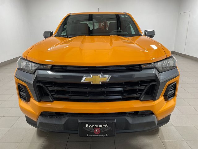 2026 Chevrolet Colorado LT photo 2