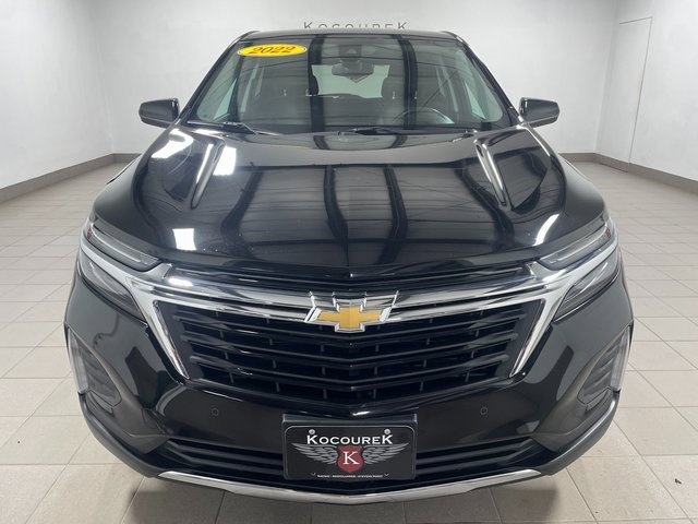 2022 Chevrolet Equinox LT photo 2