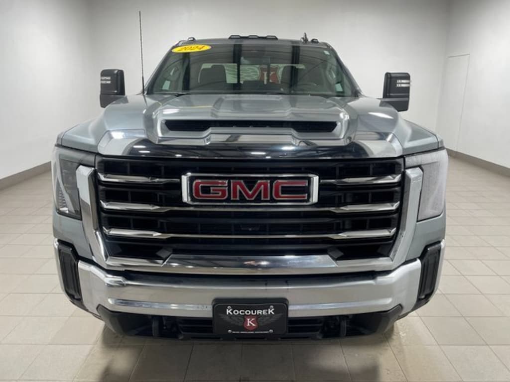 Used 2024 GMC Sierra 2500 HD SLE Truck