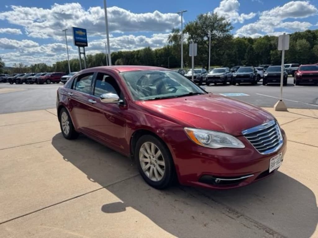 Used 2013 Chrysler 200 Limited