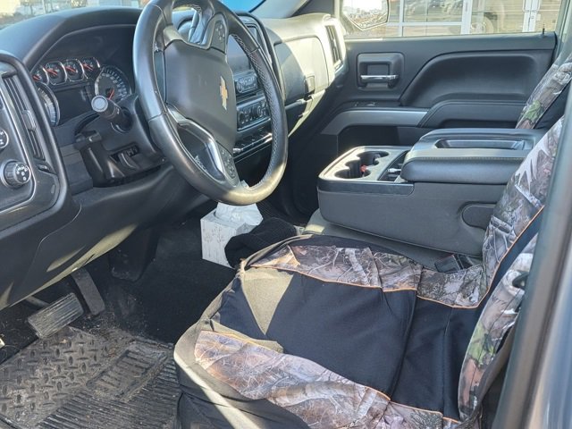 2017 Chevrolet Silverado 1500 LT photo 3