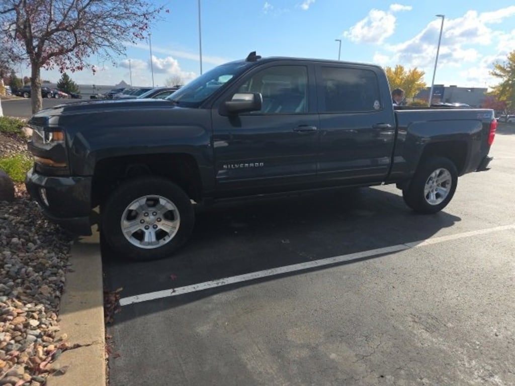 Used 2017 Chevrolet Silverado 1500 LT Truck
