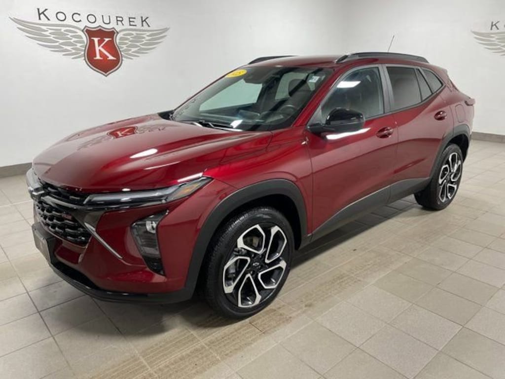 Used 2025 Chevrolet Trax 2RS SUV