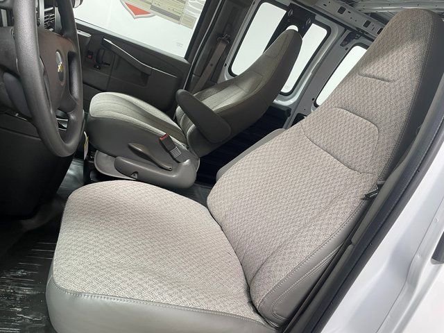 2026 Chevrolet Express Cargo Work Van - Photo 12
