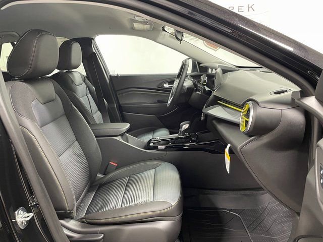 2026 Chevrolet Trax LT - Photo 22