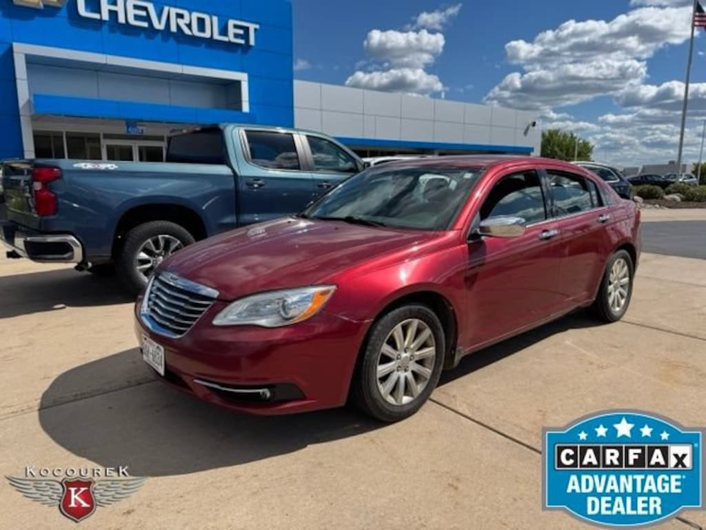 Used 2013 Chrysler 200 Limited