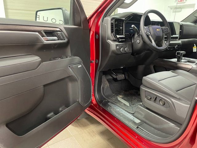 2026 Chevrolet Silverado 1500 LTZ - Photo 10