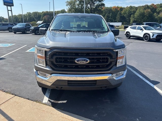 2021 Ford F-150 XL photo 2