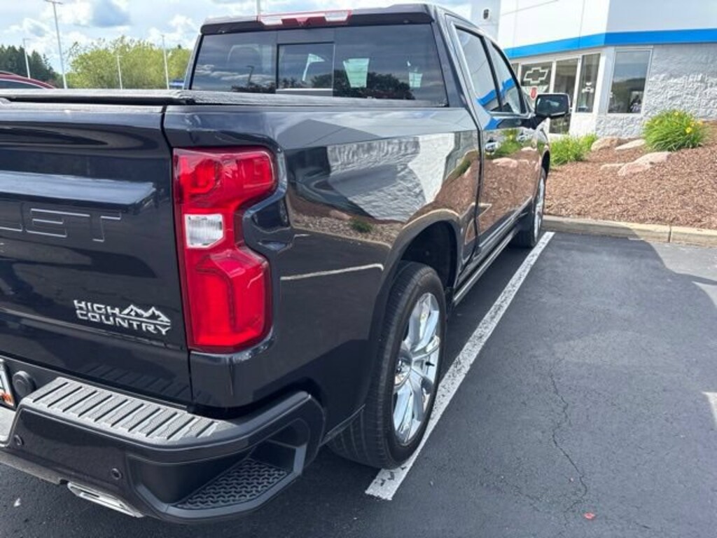Used 2022 Chevrolet Silverado 1500 High Country Truck