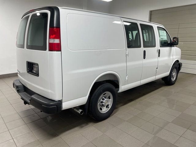 2026 Chevrolet Express Cargo Work Van - Photo 6