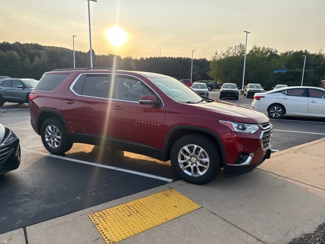 2019 Chevrolet Traverse Cloth photo 2